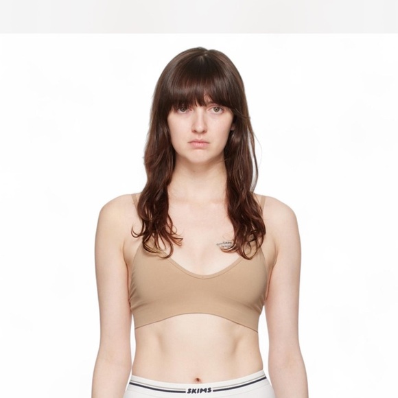 SKIMS Tan Seamless Triangle Bra - Picture 1 of 3